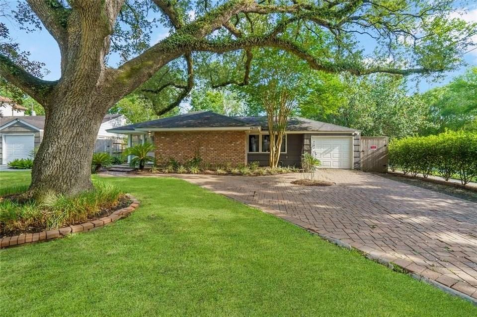 4629 Cedar Oaks Ln #NA - Photo 2 of 11