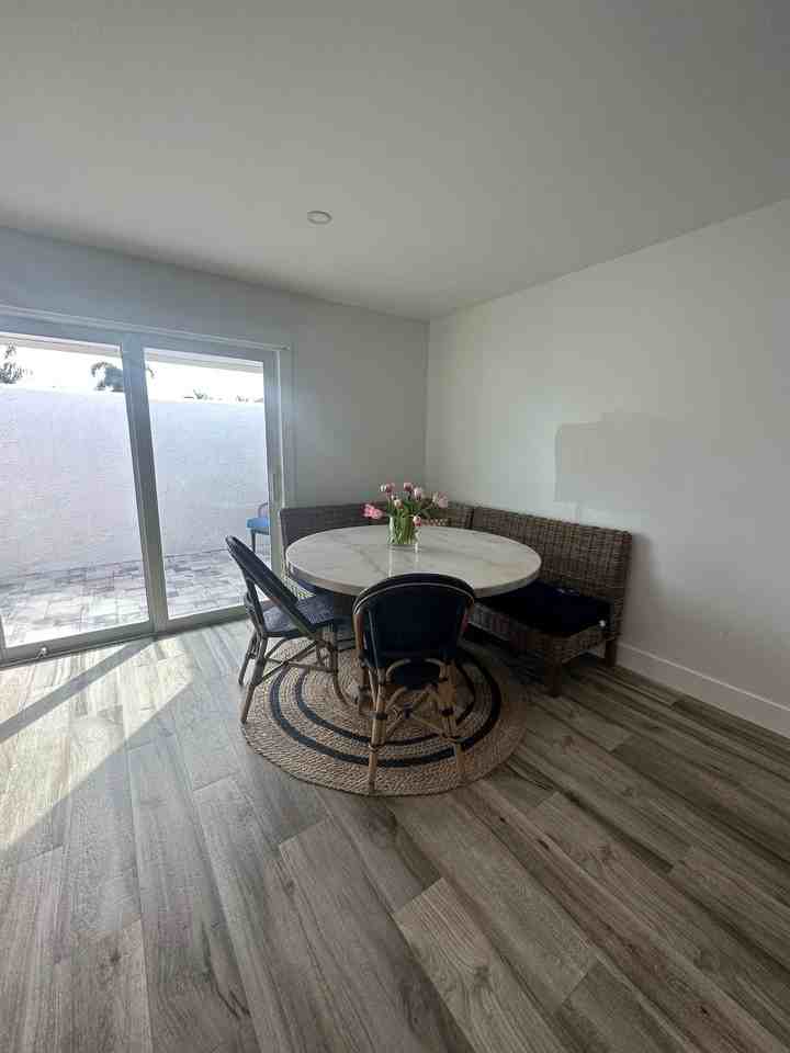 1405 Curlew Ave #2 - Photo 3 of 6
