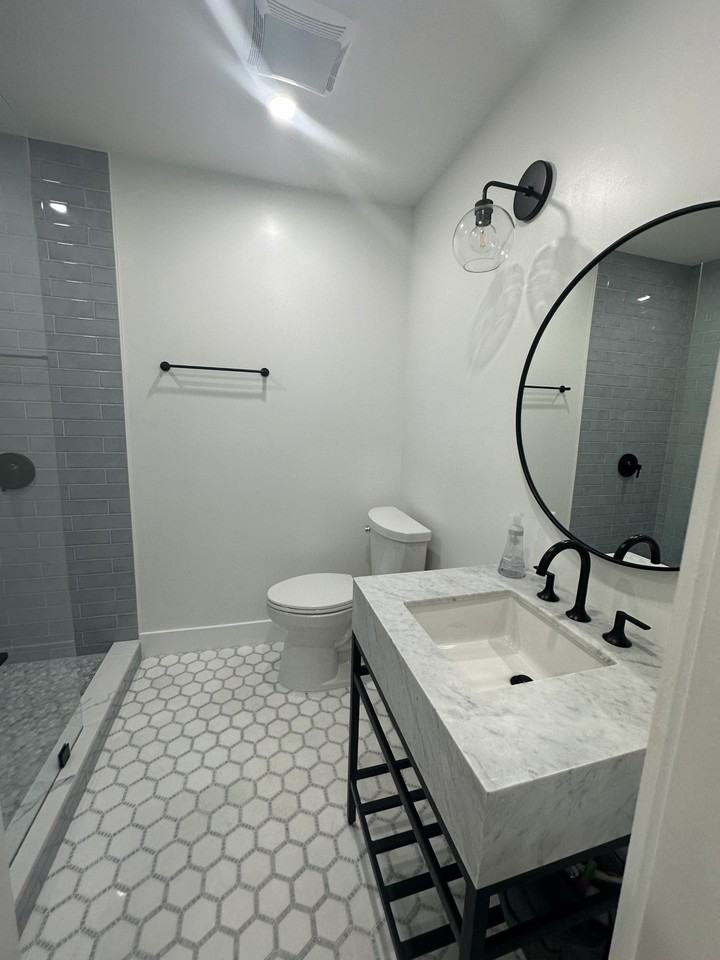 1405 Curlew Ave #2 - Photo 5 of 6