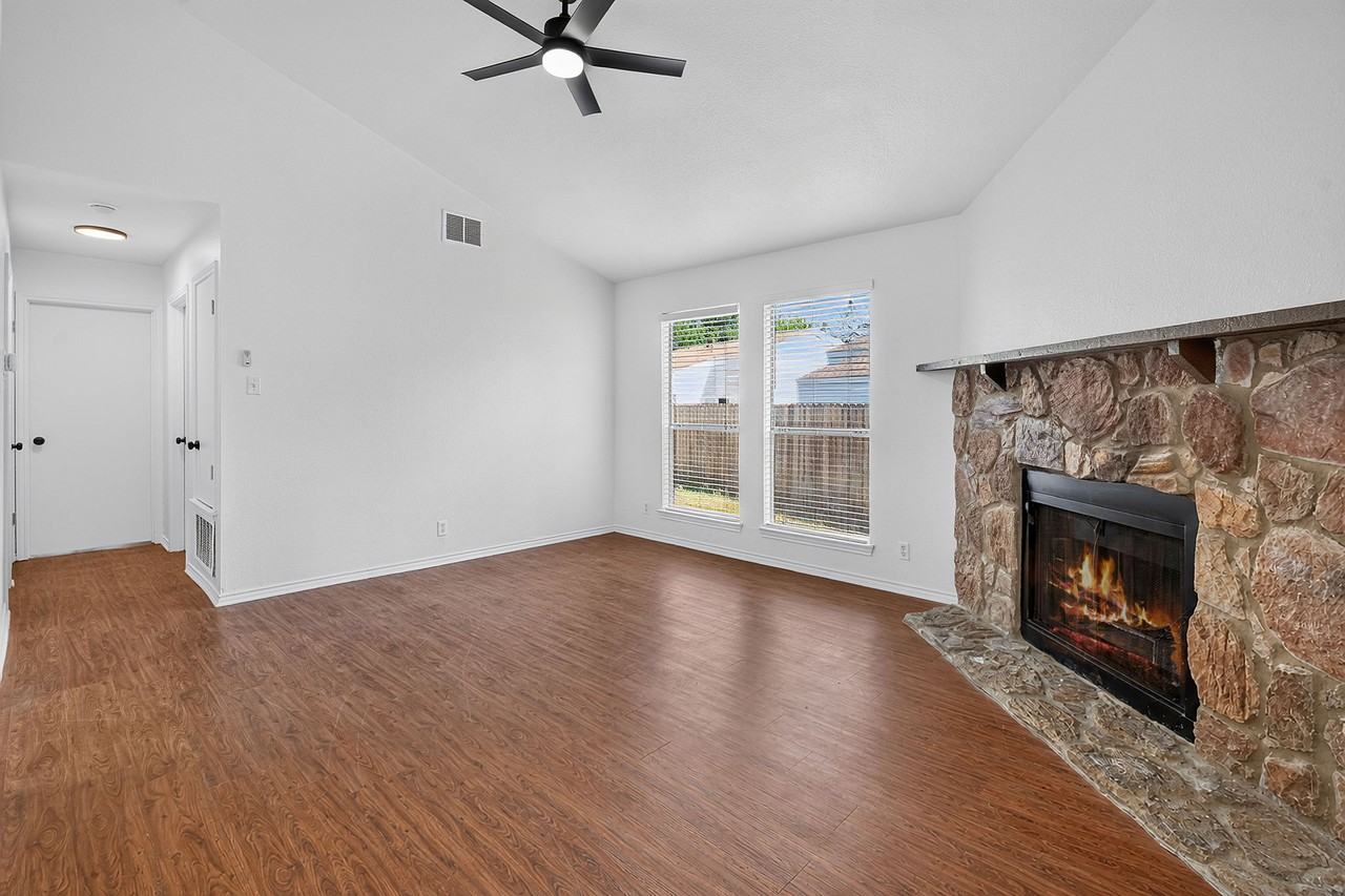 913 Sirocco Dr #B - Photo 6 of 28
