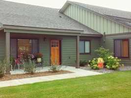 featured image of 308 College Cir #4