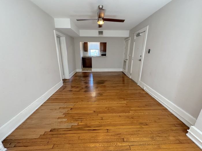 1217 Colonial Ave #C3 - Photo 3 of 36