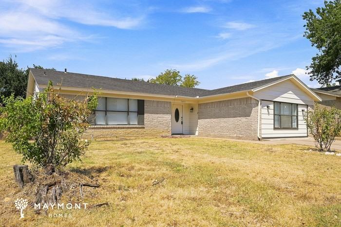 5401 Denise Dr - Photo 4 of 15