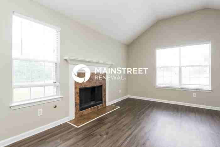 1608 Wembley Dr - Photo 2 of 16