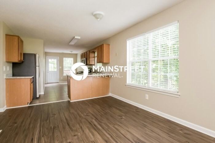 1608 Wembley Dr - Photo 6 of 16