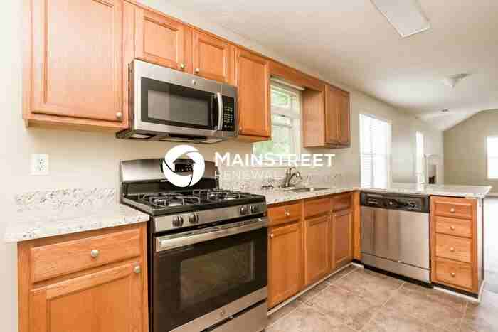 1608 Wembley Dr - Photo 7 of 16