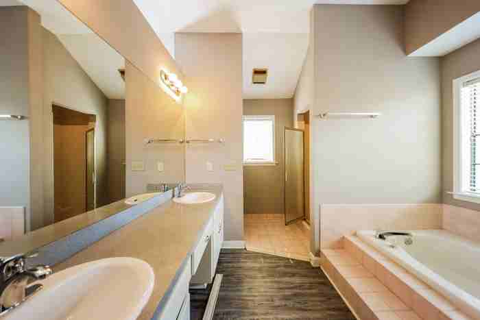 3903 Oak Ave - Photo 6 of 10