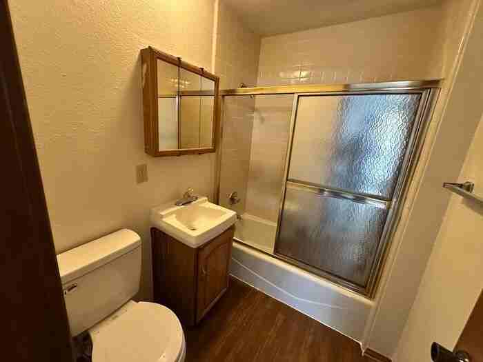 408 Vicksburg Ave #408 - Photo 6 of 10