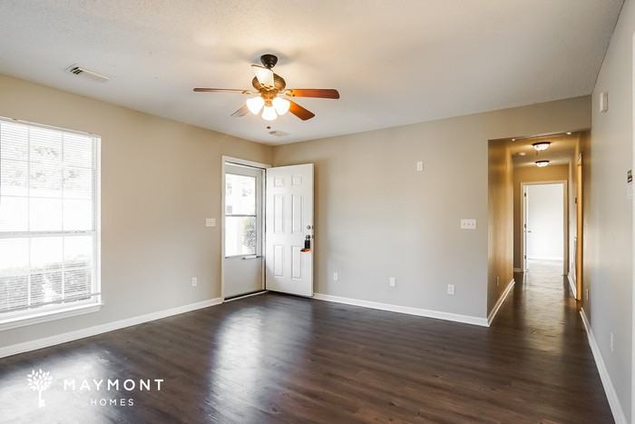 4045 Cherrystone Cir - Photo 4 of 12