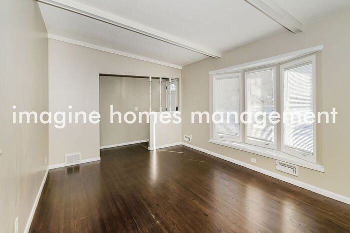 10340 Xavis St Nw - Photo 3 of 15