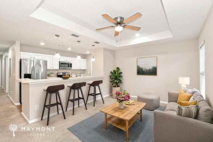 1747 W 44th St - Photo 5 of 15