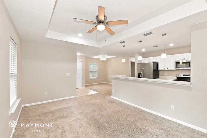 1747 W 44th St - Photo 6 of 15