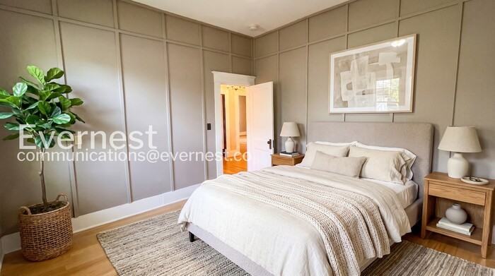 2104 Bailey Ave - Photo 3 of 23