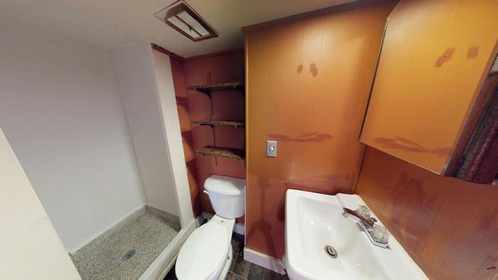 811 6th Ave Nw - Photo 3 of 11