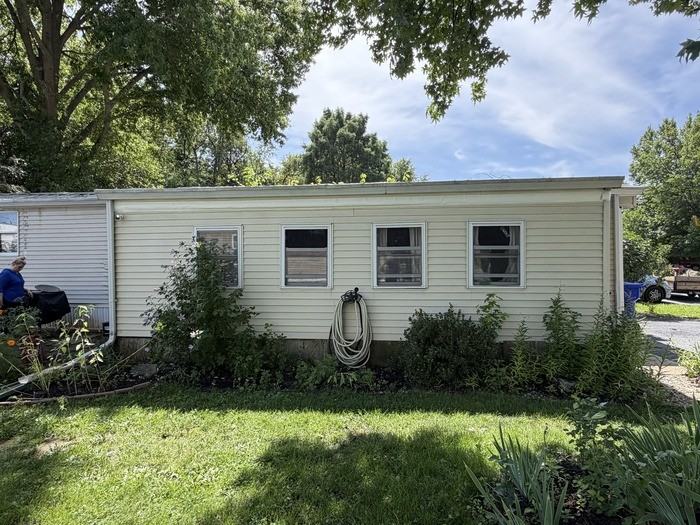 329 Bahama Cir - Photo 2 of 20