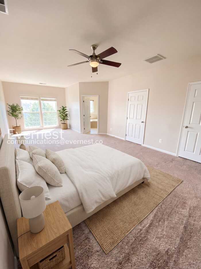 16 Popes Creek Ln - Photo 4 of 18