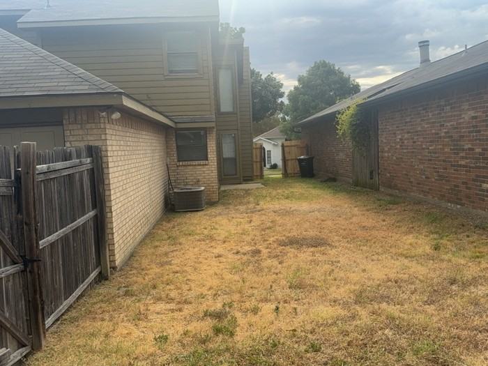 537 Oxbow St - Photo 3 of 19