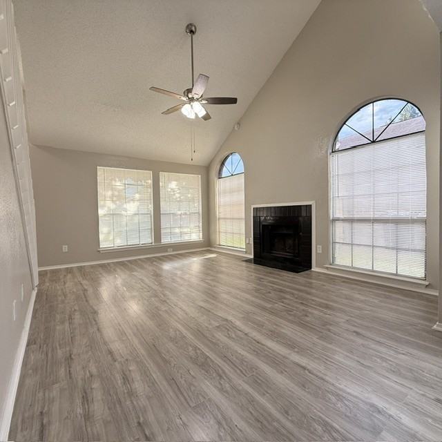 537 Oxbow St - Photo 5 of 19
