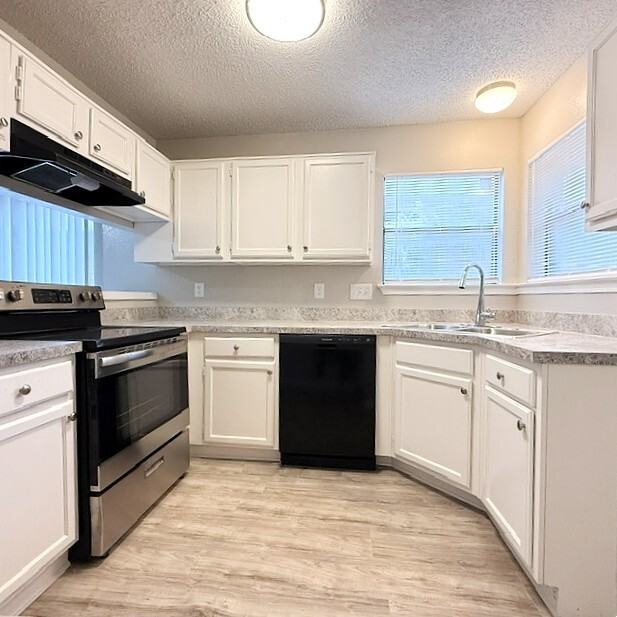 537 Oxbow St - Photo 7 of 19