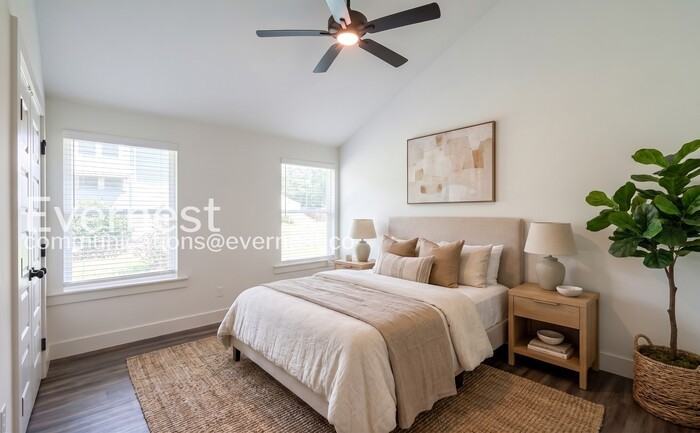 1907 Taylor St - Photo 4 of 23