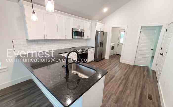 1907 Taylor St - Photo 7 of 23