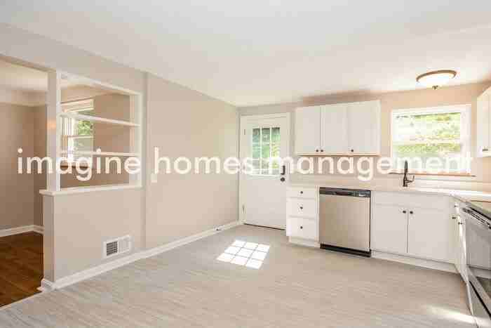 6617 Stewart Rd - Photo 6 of 18