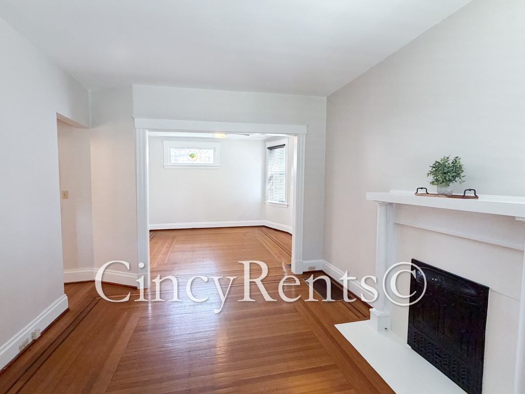 2800 Observatory Ave #1 - Photo 5 of 17