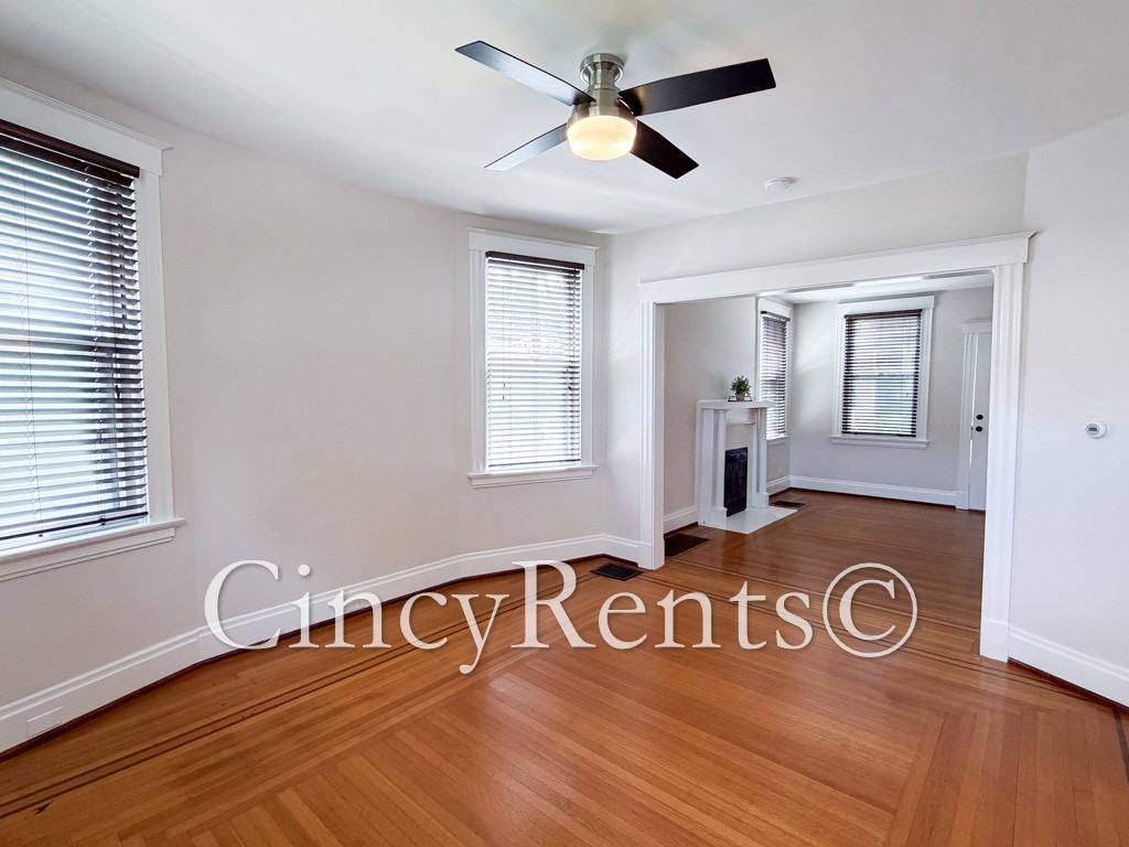 2800 Observatory Ave #1 - Photo 7 of 17