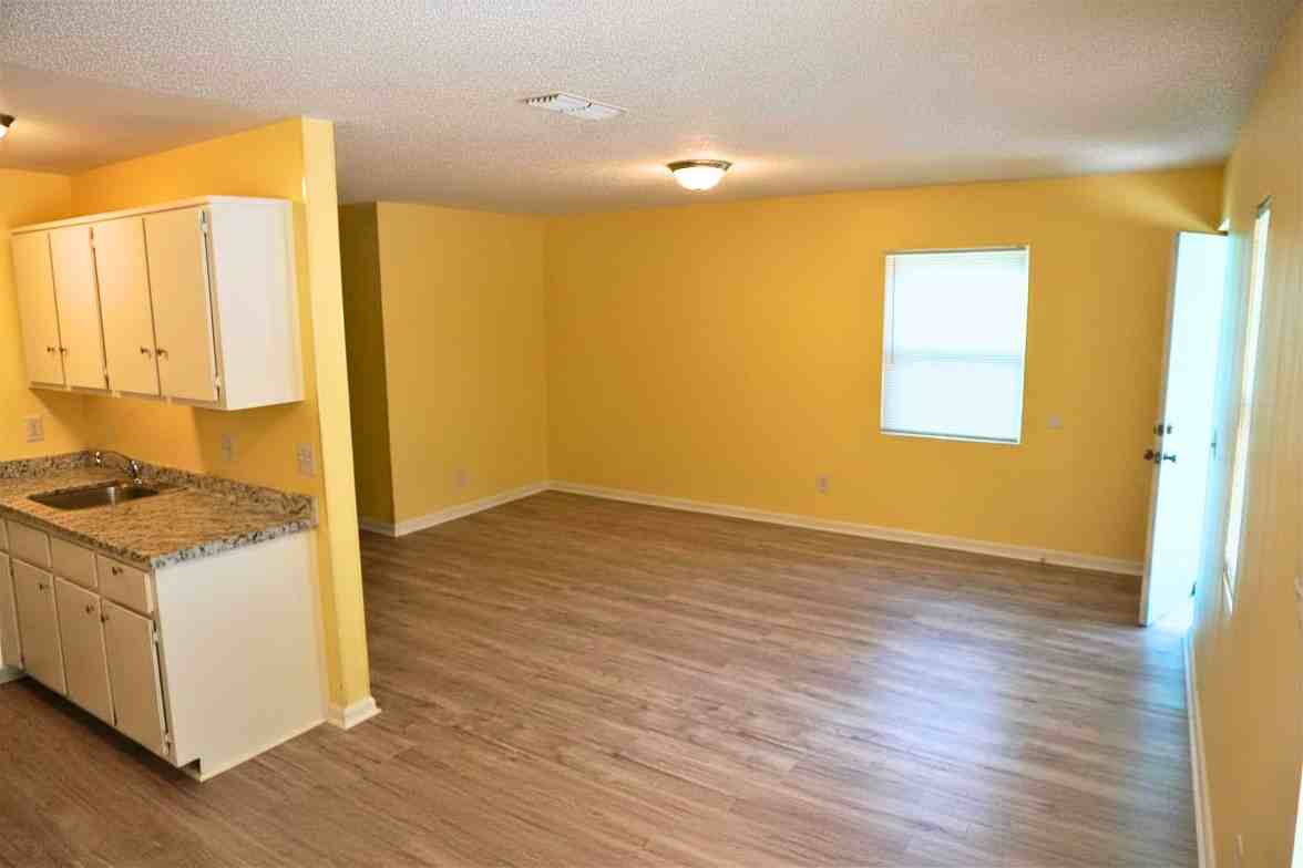 7190 Conant Ave #3 - Photo 5 of 12