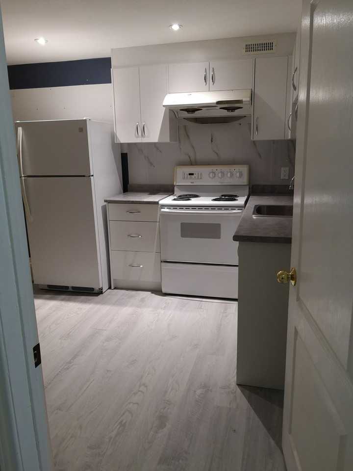 82 Bridlepath Street - Photo 3 of 8