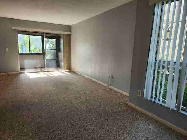 Carrollwood Estates Dr #114 - Photo 7 of 8