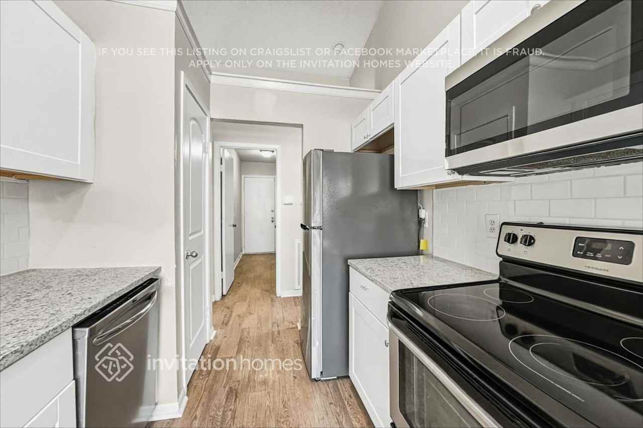 5345 Colonial Dr - Photo 7 of 20