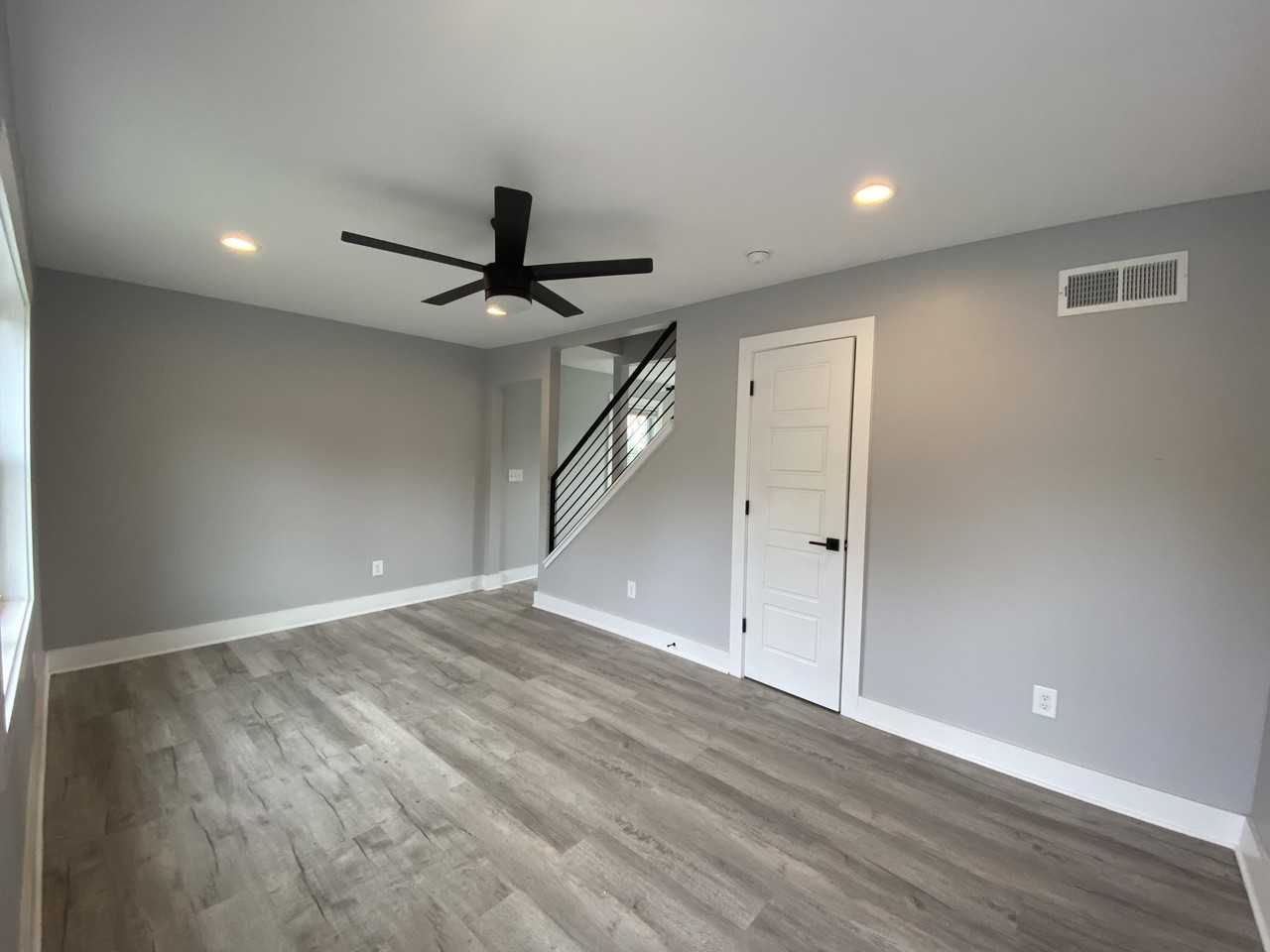 1 Craven St #6 - Photo 2 of 14