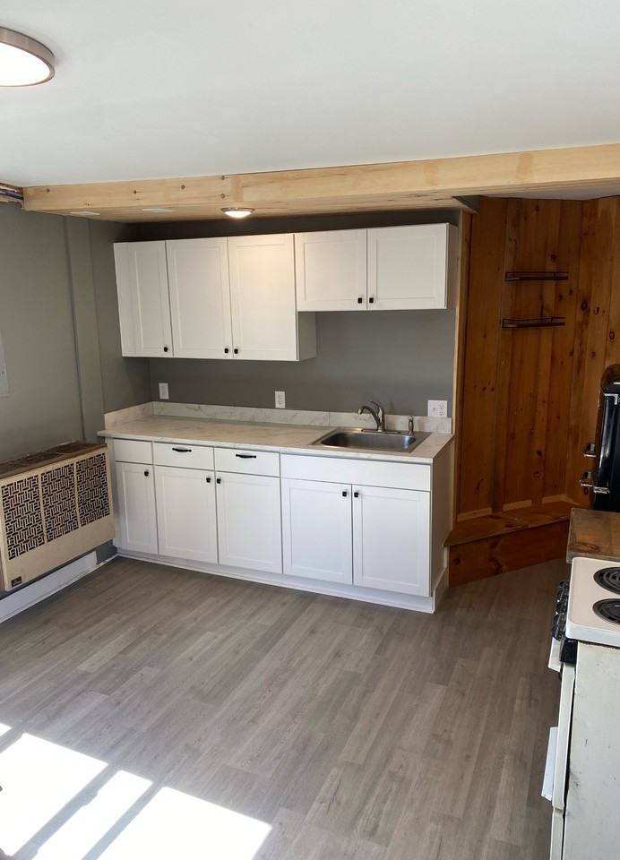 12 Railroad St #4 - Photo 2 of 9