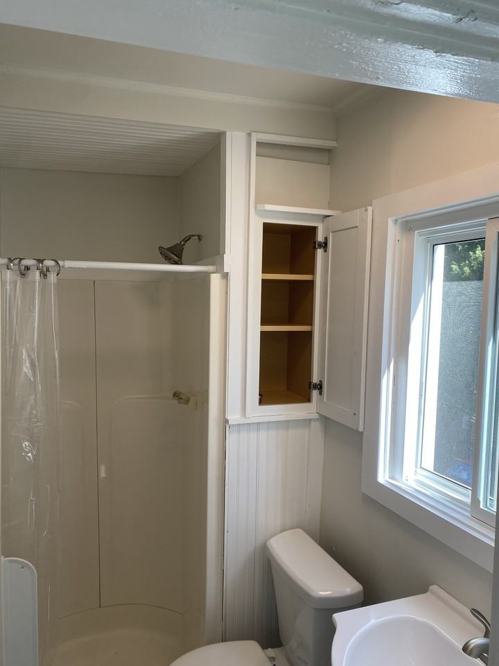 12 Railroad St #4 - Photo 4 of 9