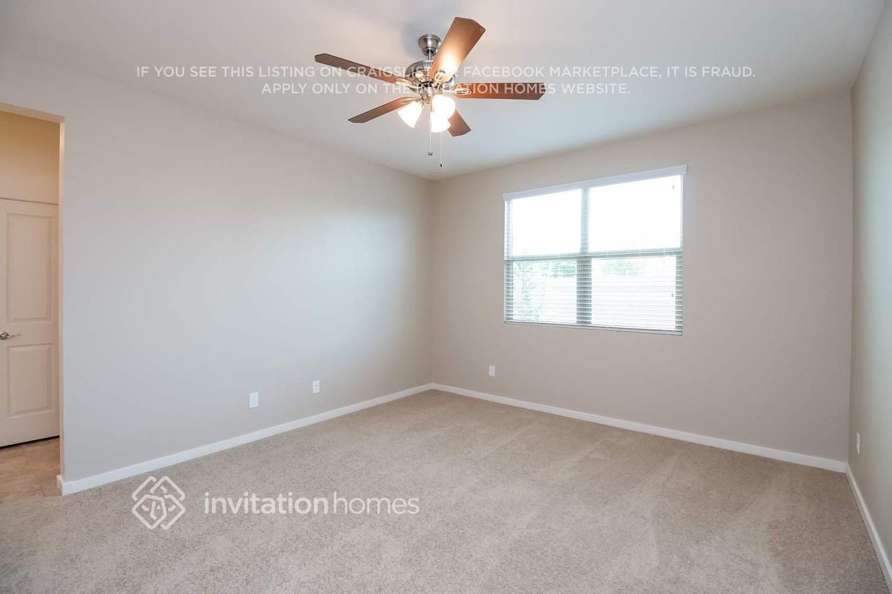 33987 N Desert Star Dr - Photo 7 of 19