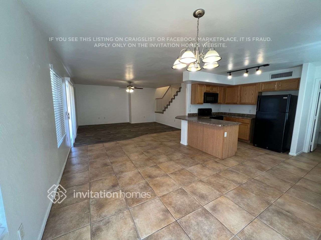 1418 S 122nd Ln - Photo 4 of 14