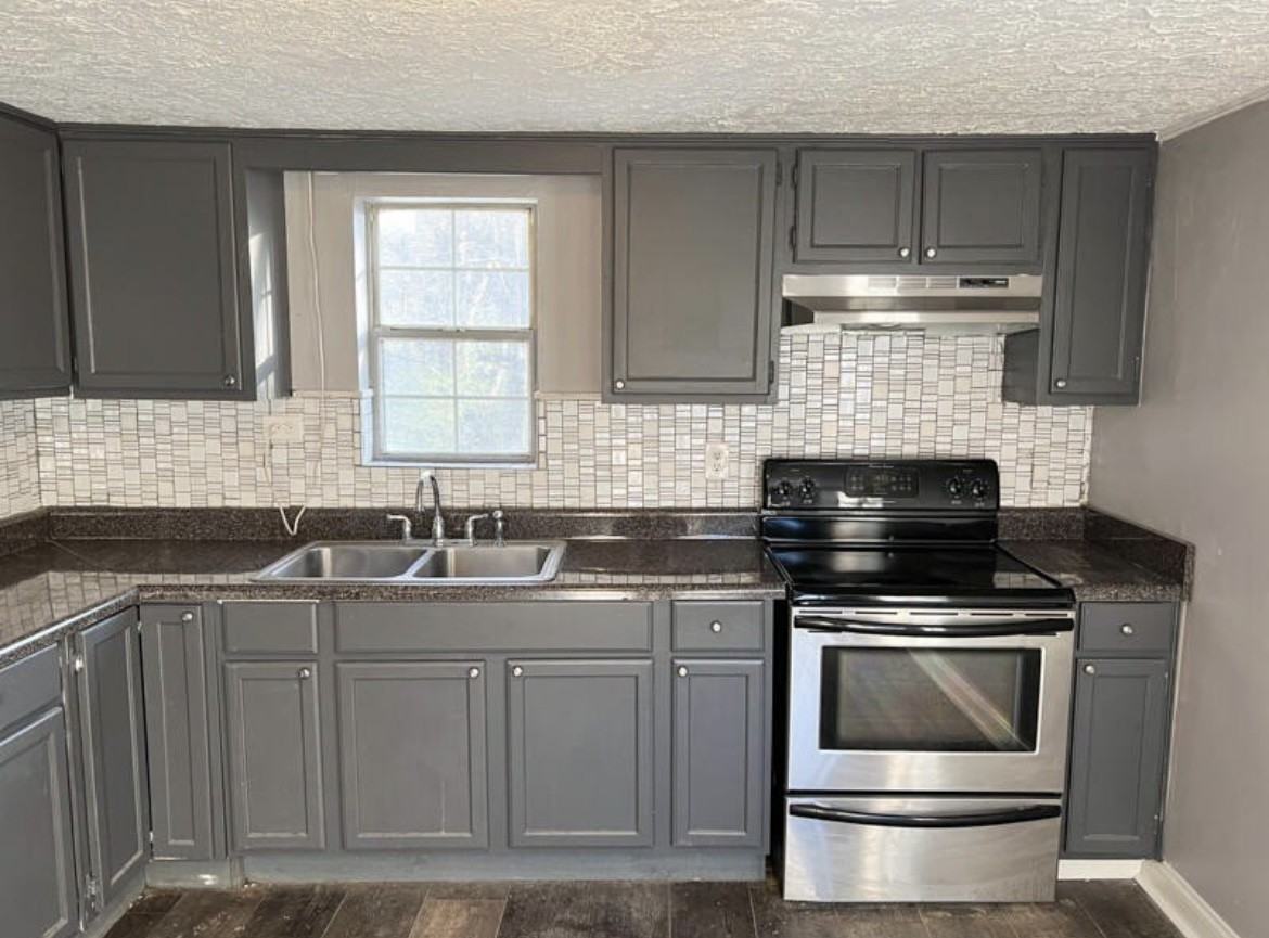326 Inman St #NA - Photo 5 of 24