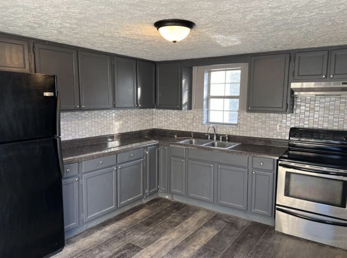 326 Inman St #NA - Photo 6 of 24
