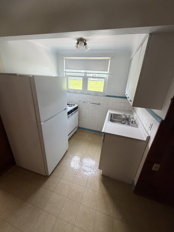 4410 Duneden Ave #2 - Photo 4 of 9