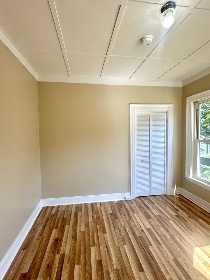 40 Leland St #2 - Photo 3 of 17