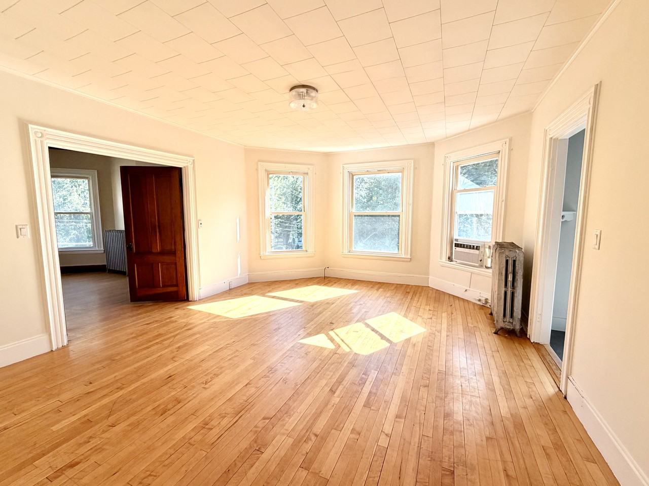 40 Leland St #2 - Photo 4 of 17