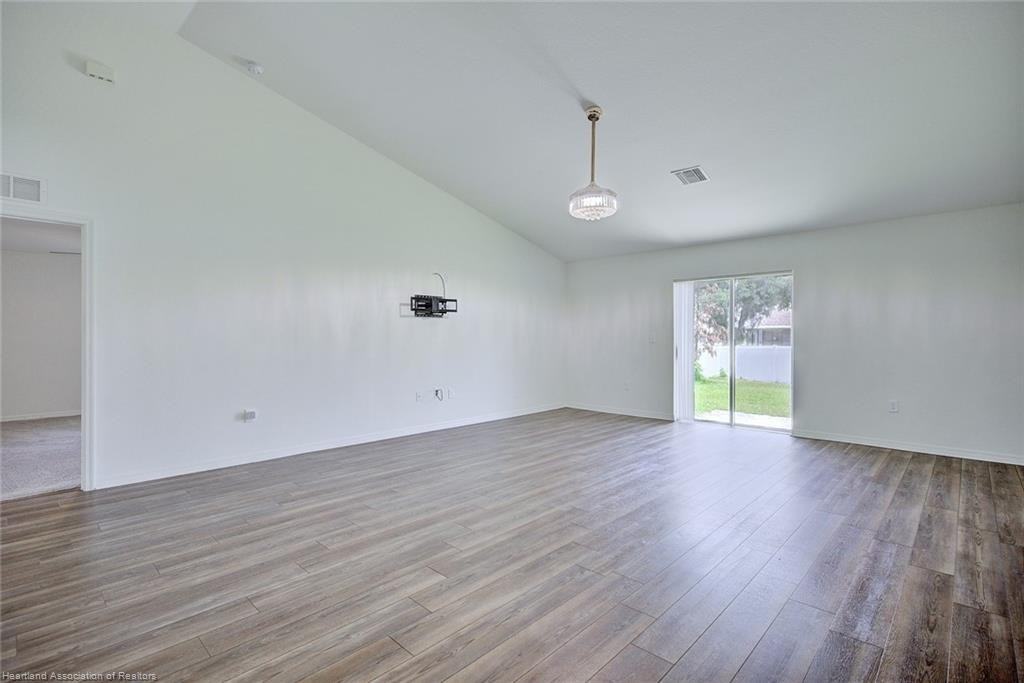 4550 San Ignacio Dr - Photo 2 of 11