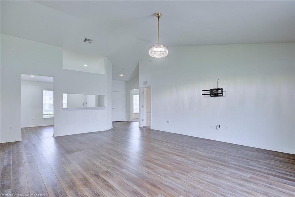 4550 San Ignacio Dr - Photo 6 of 11