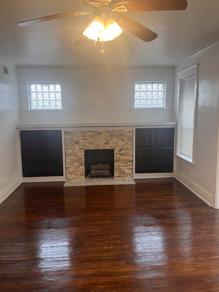 1525 W Garfield Blvd #2 - Photo 2 of 3