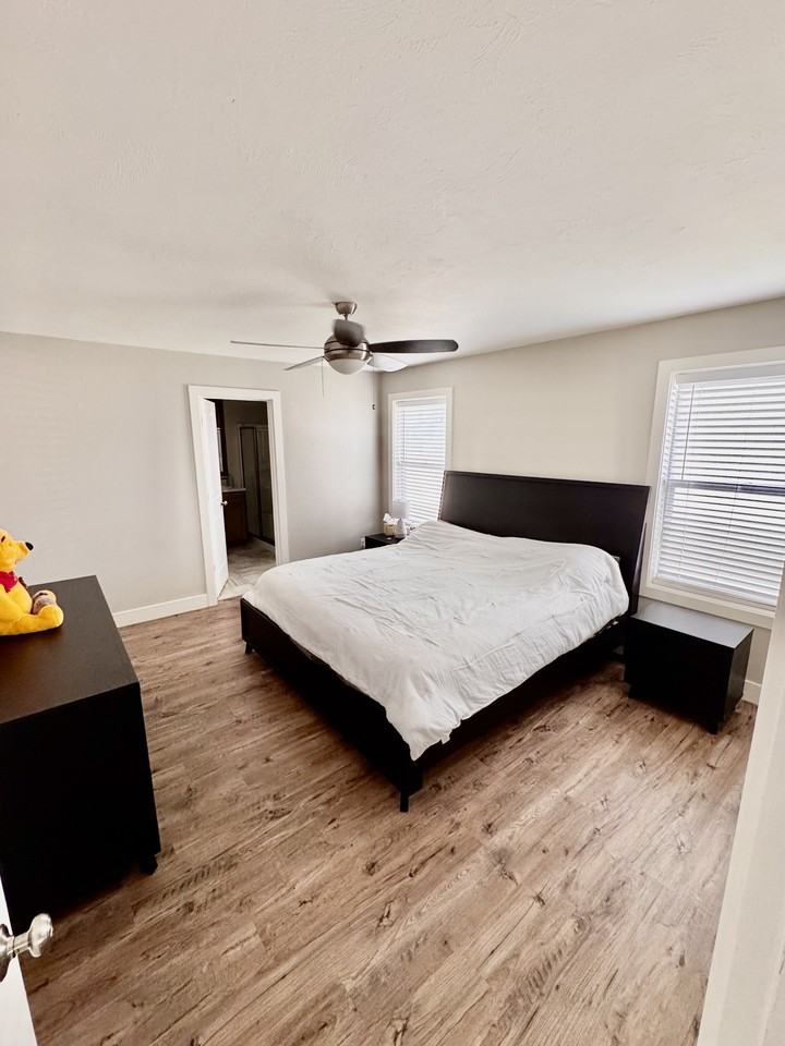 3660 Delaware Ave - Photo 7 of 13