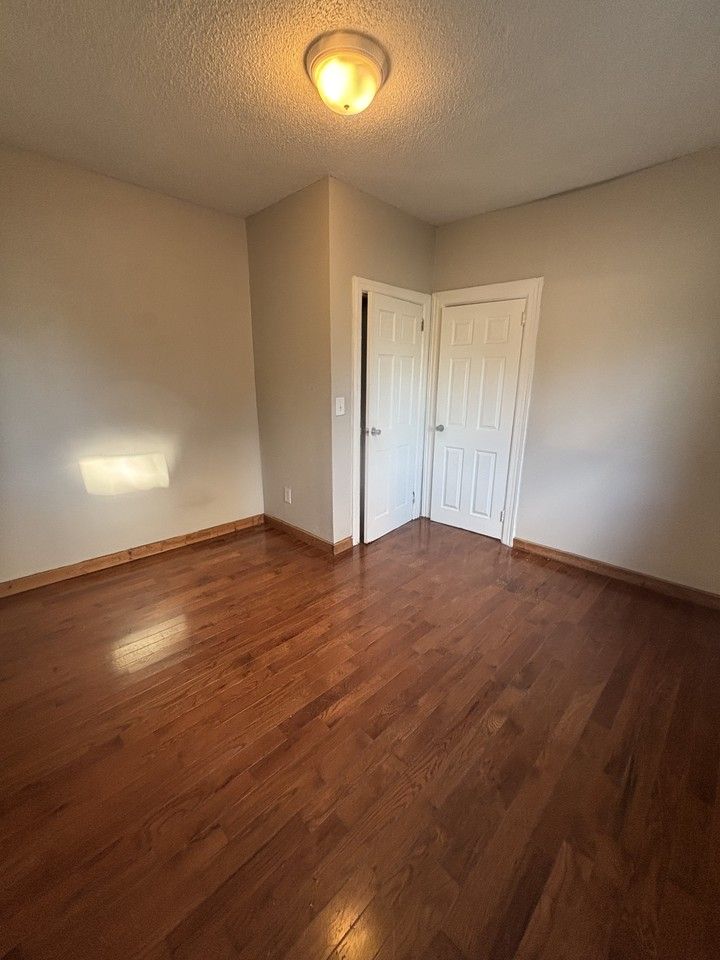 431 W G St #B5 - Photo 7 of 16