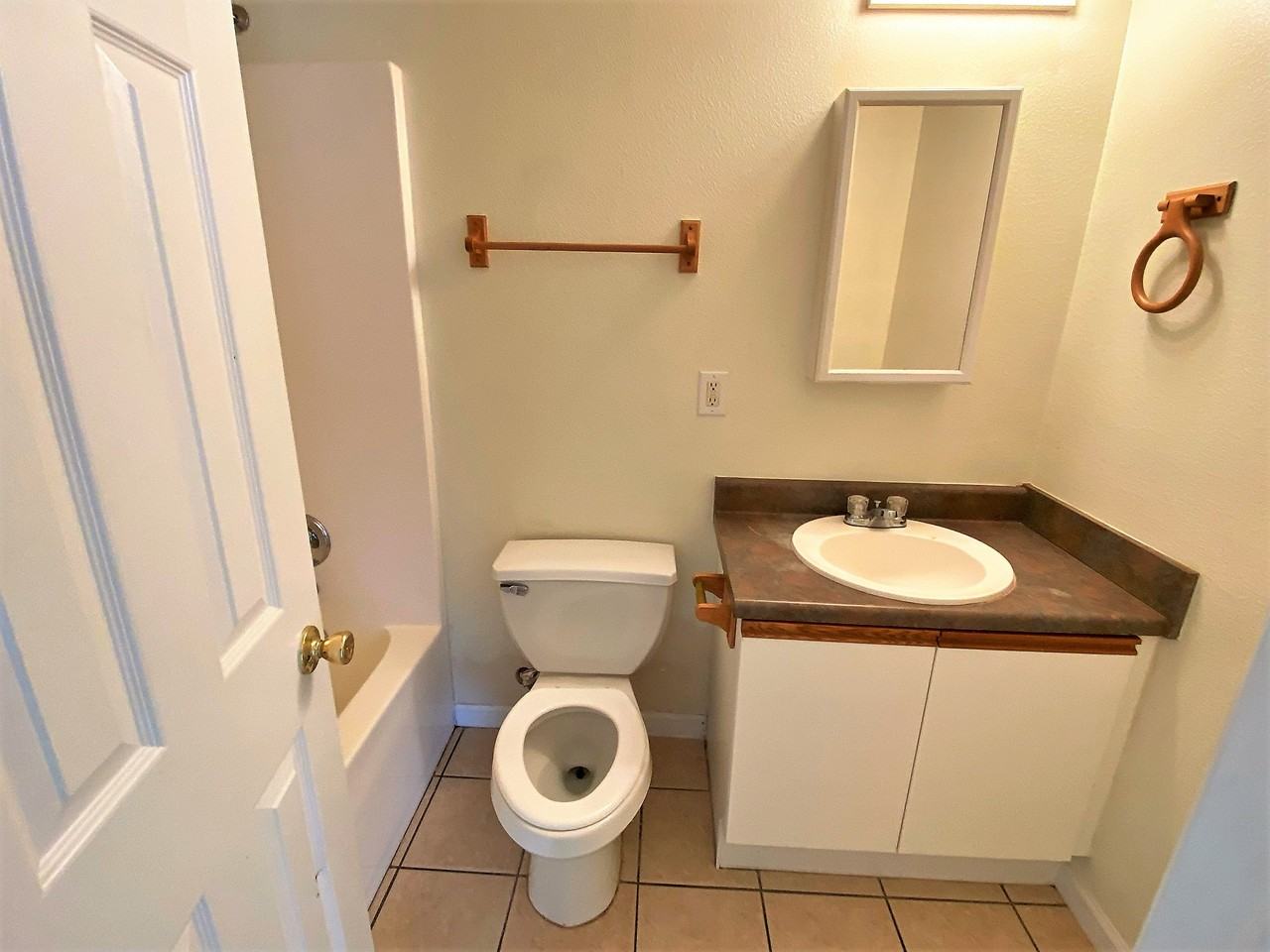 620 Vine St #106 - Photo 2 of 6