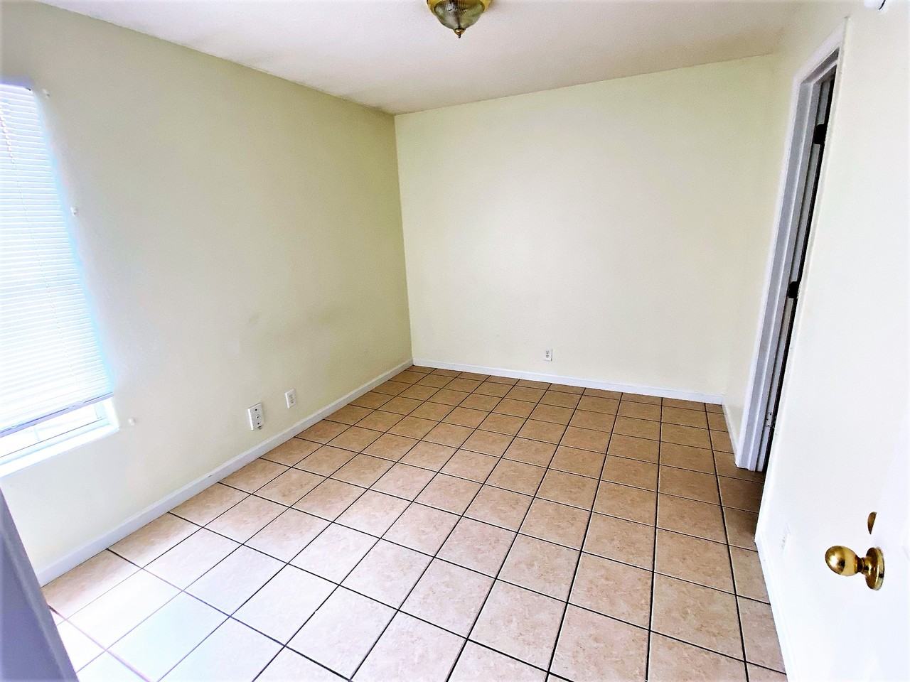 620 Vine St #106 - Photo 5 of 6