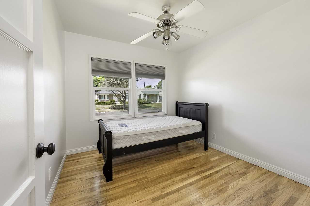 4906 Fidler Ave #1 - Photo 5 of 22
